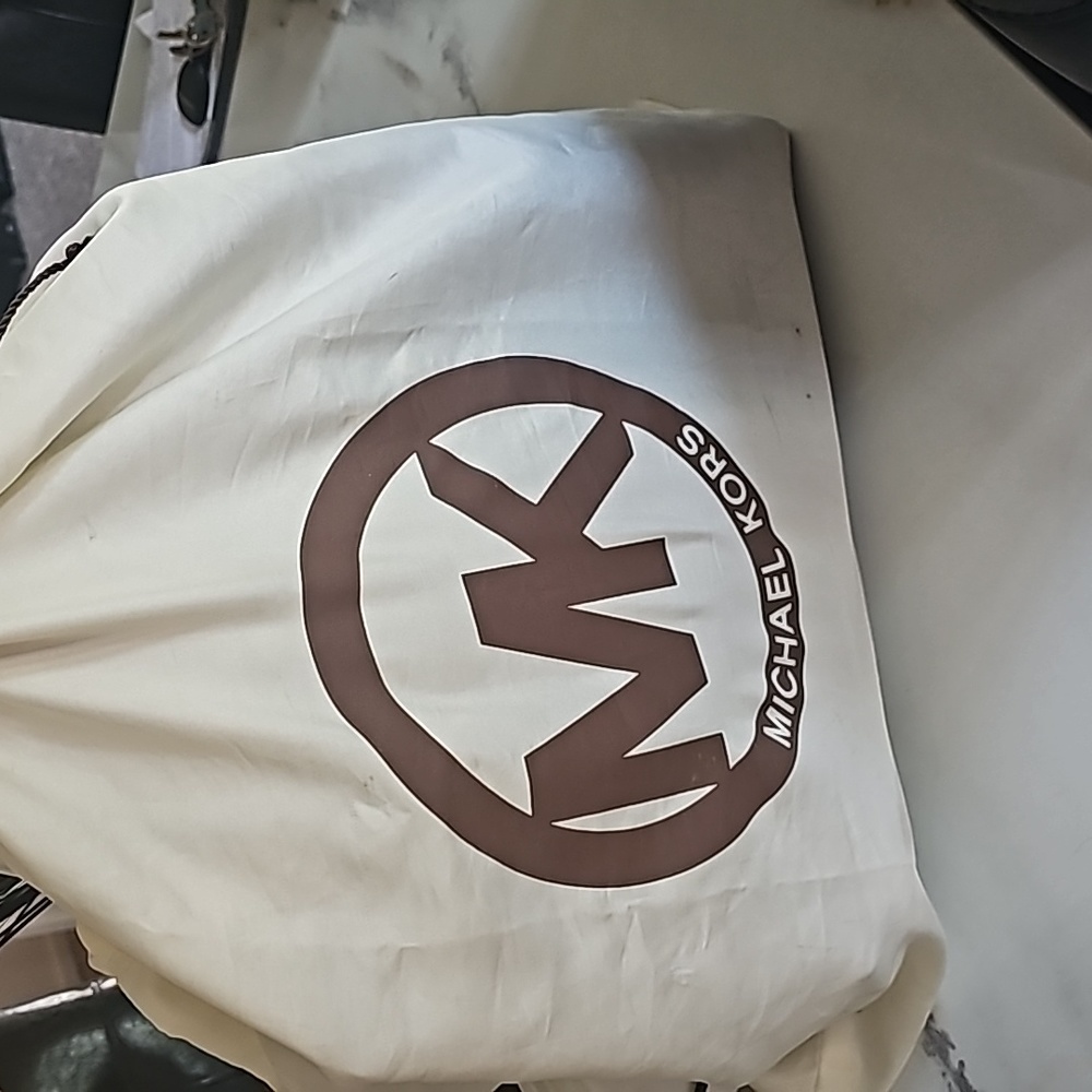 Chocolate 🍫 brown tote!